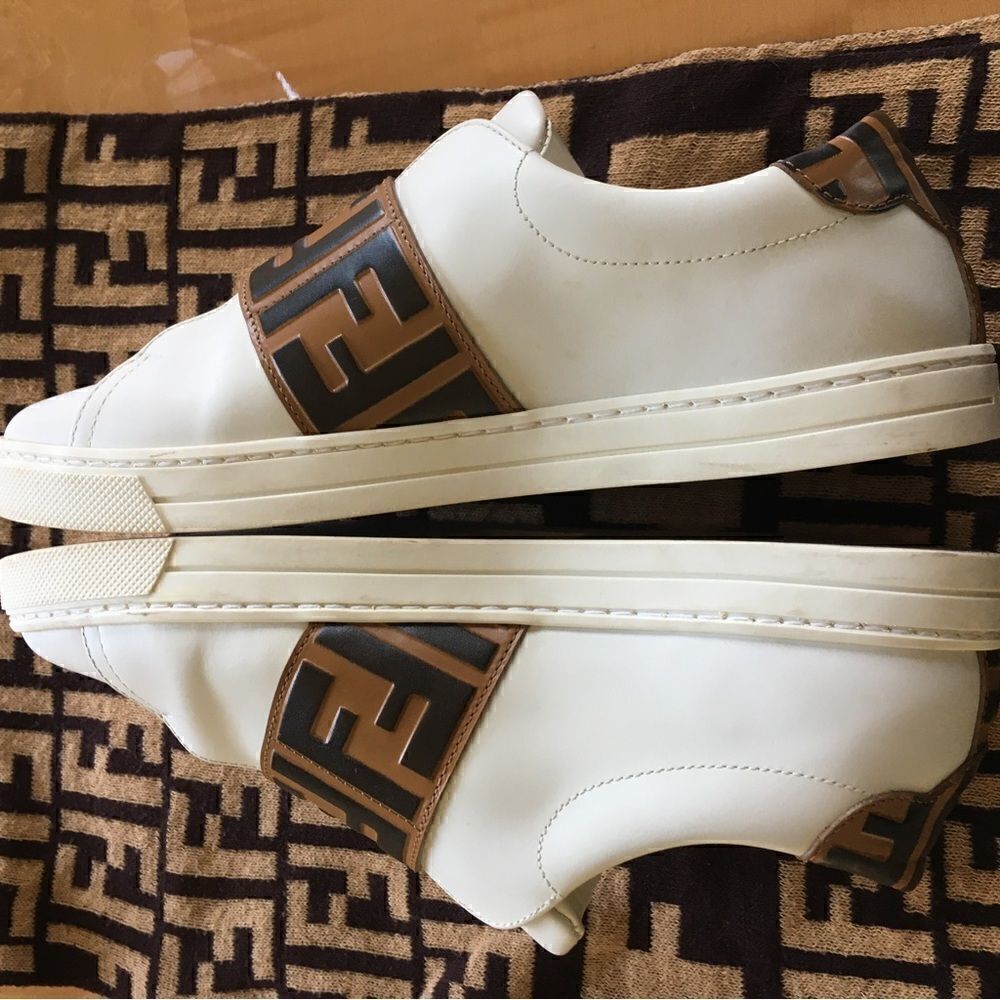 Fendi Pearland Logo Slip On Sneakers - Picture 4 of 11
